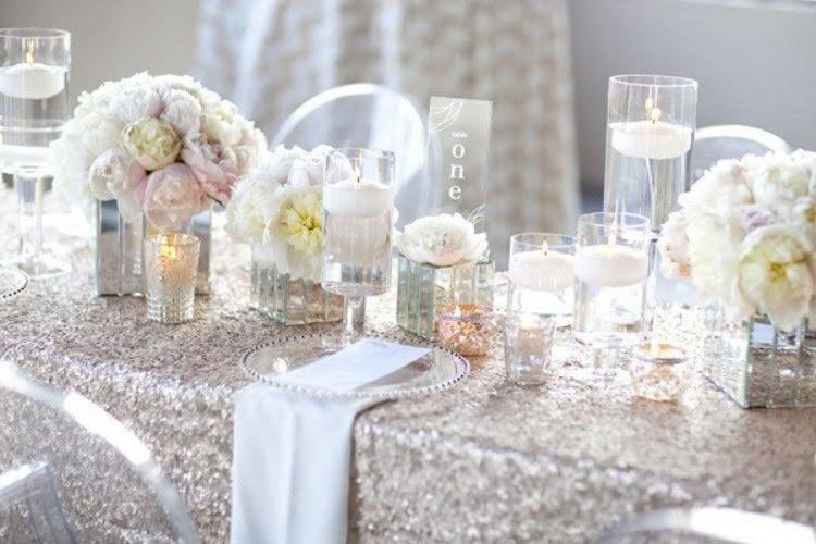 decoration table mariage argent pailletee, nappe sequin paillete argent